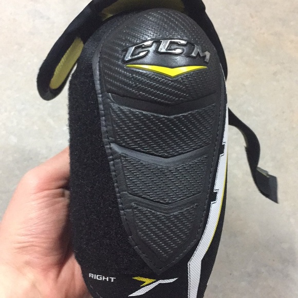 CCM 2052 PRO YOUTH HOCKEY ELBOWPADS - Picture 4 of 4